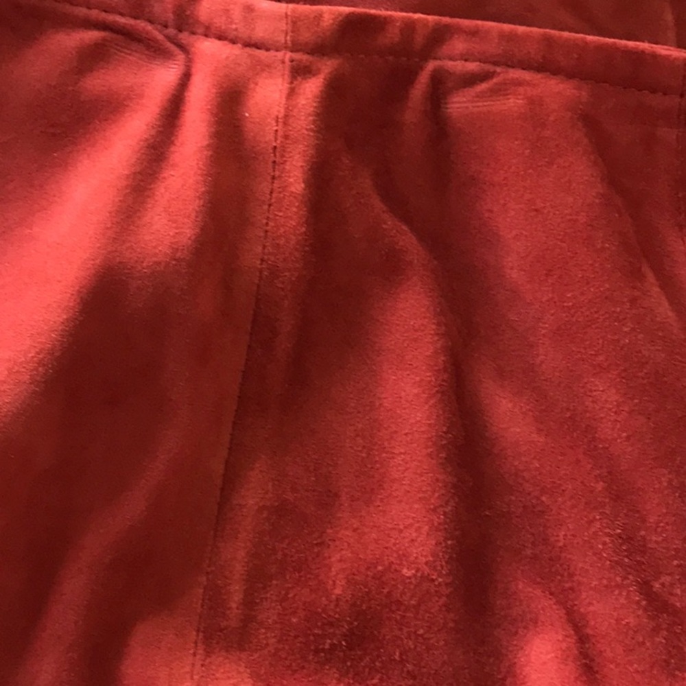 Harold’s suede skirt - Picture 6 of 6